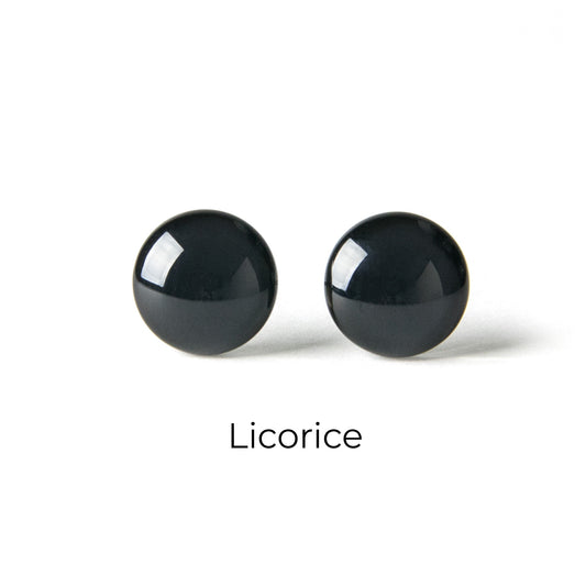 Color Dot Stud Earrings in Black