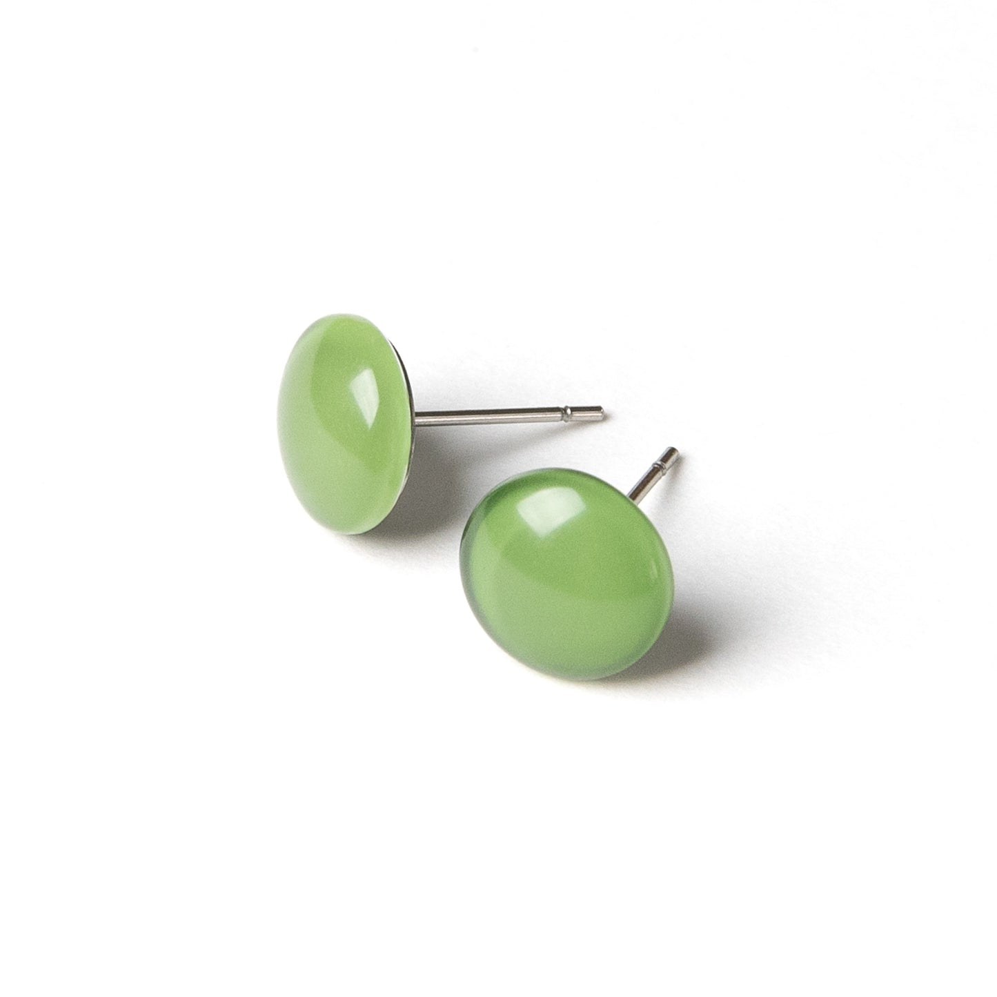 Color Dot Stud Earrings in Green