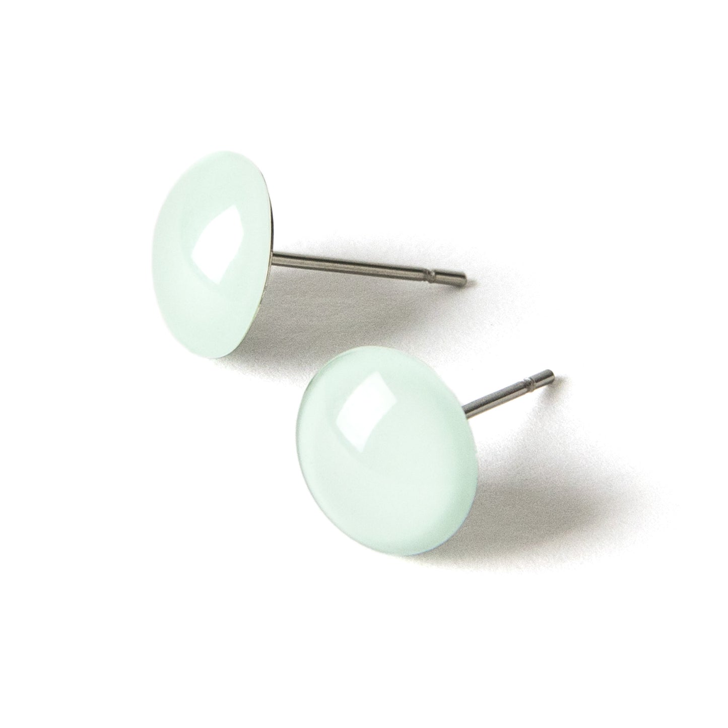 Color Dot Stud Earrings in Green