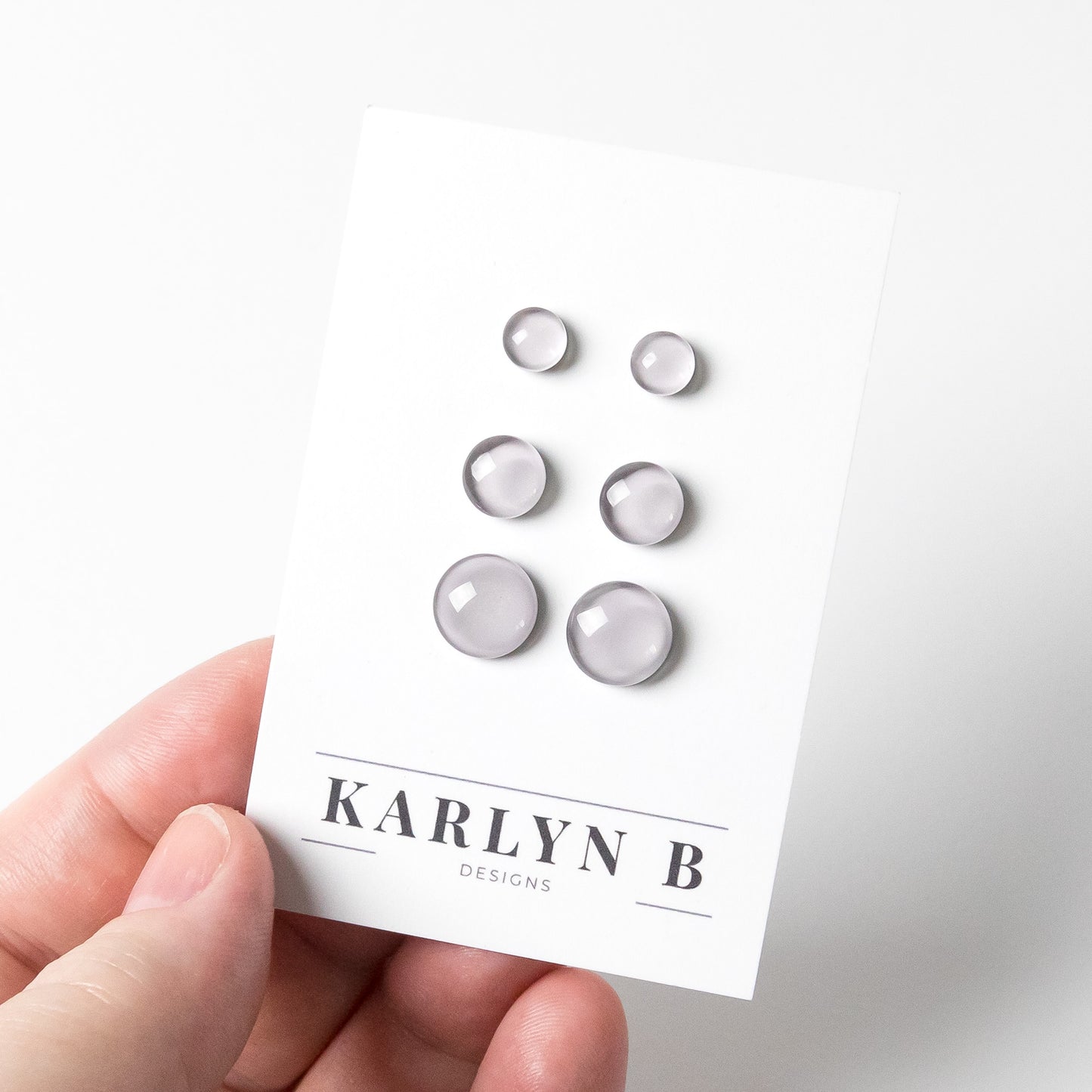 Color Dot Stud Earrings in Gray