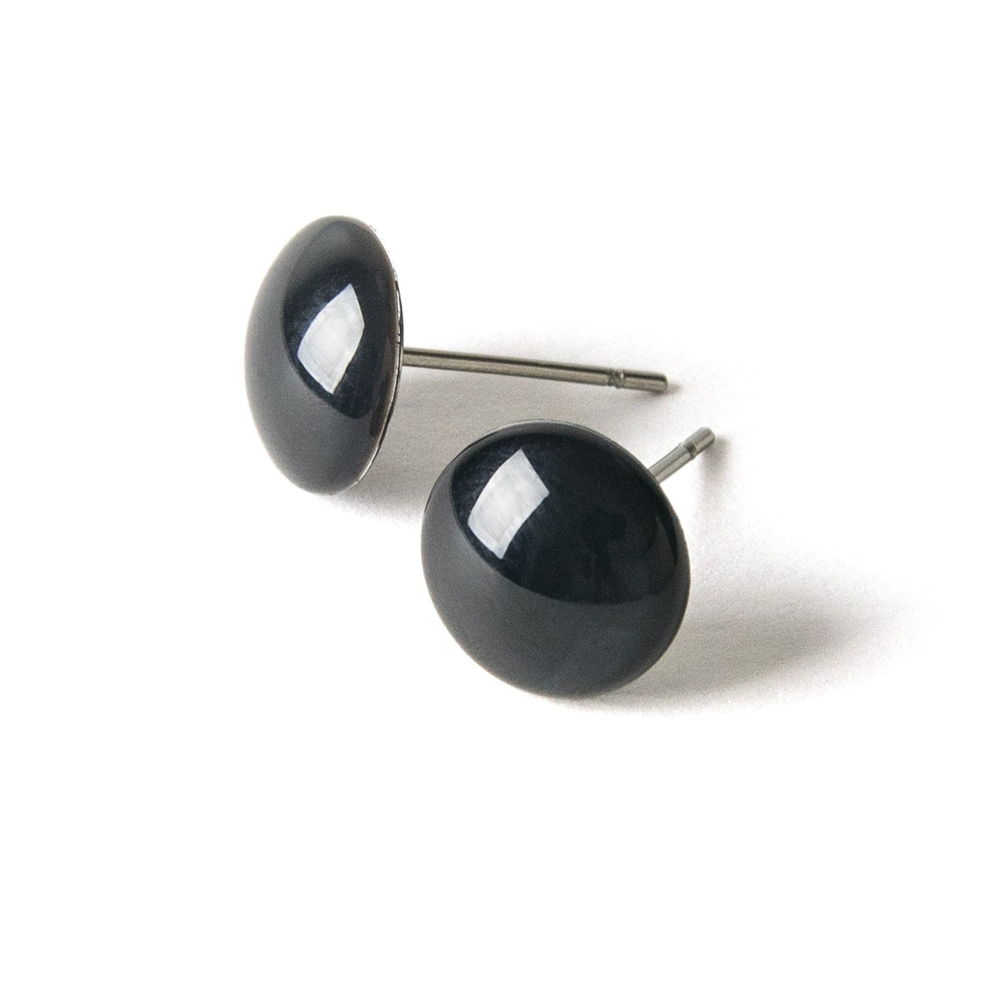 Color Dot Stud Earrings in Black